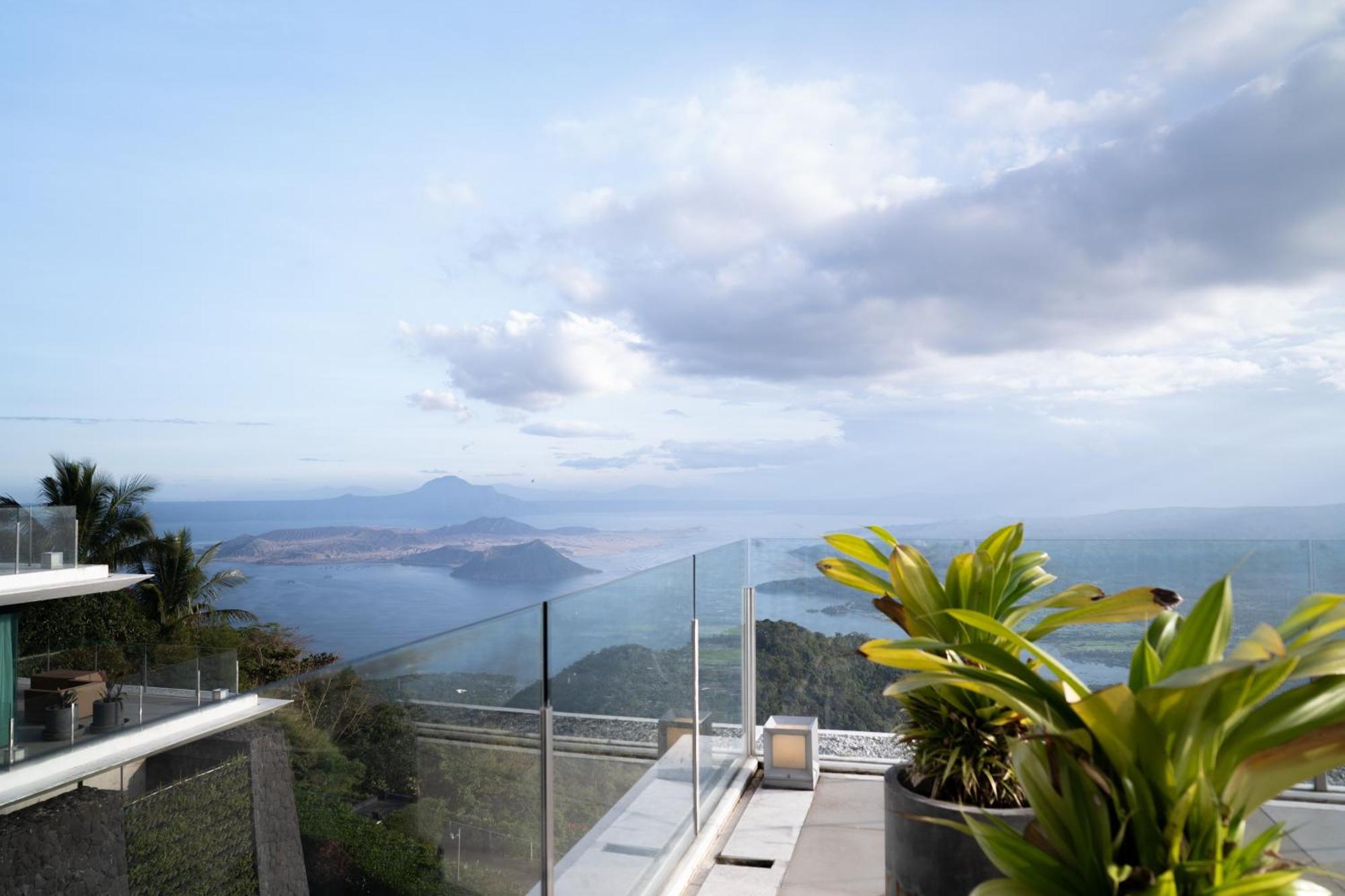 Отель Escala Tagaytay Тагайтай Экстерьер фото